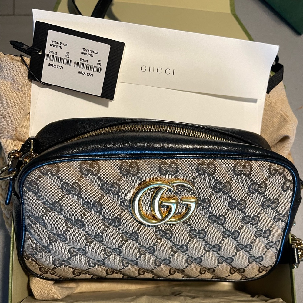 Gucci GG Marmont leather chain shoulder bag.